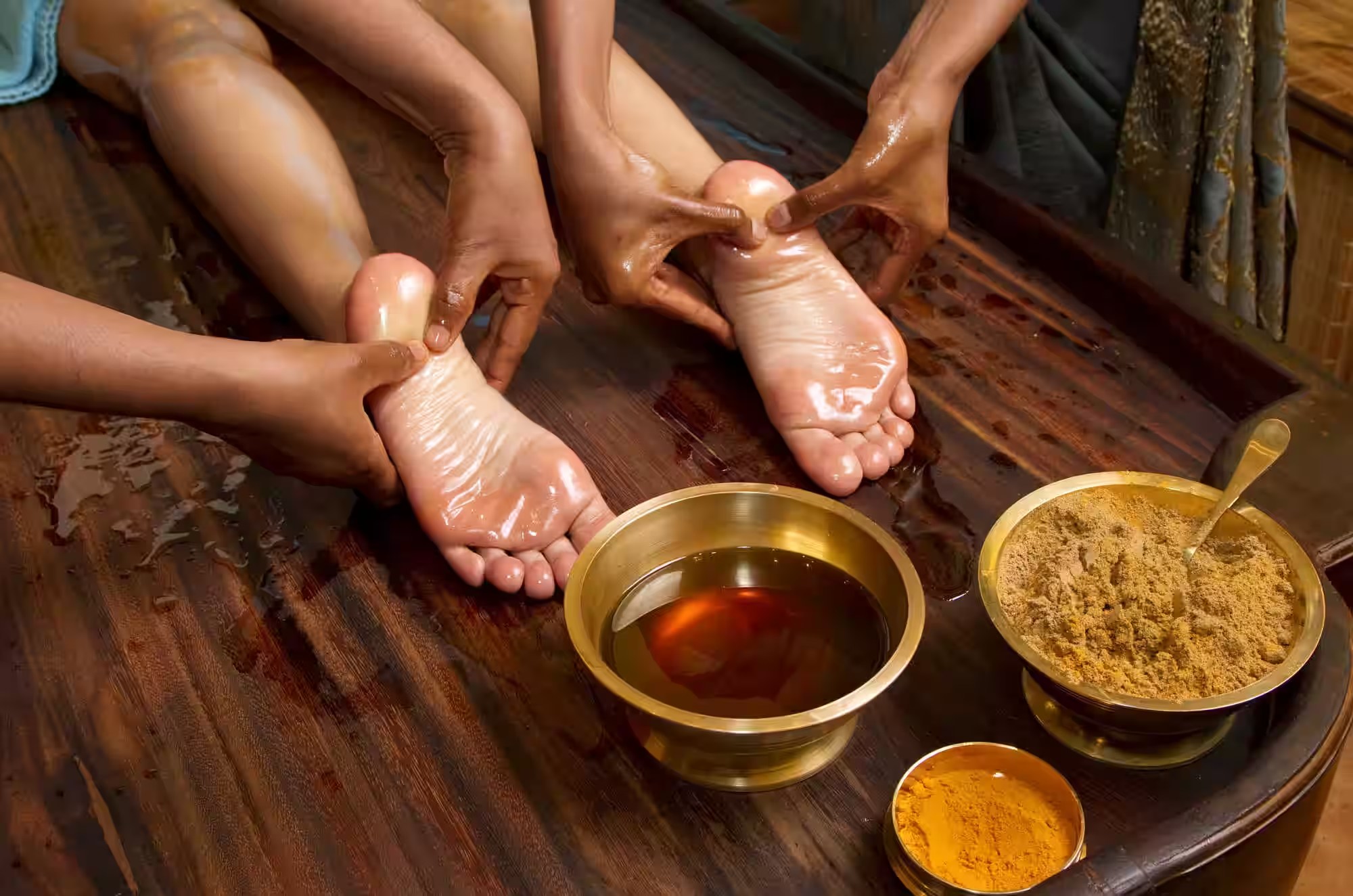 Ayurvedic Manal therapy using herbal sand at Dhanwanthari Ayurveda Dubai